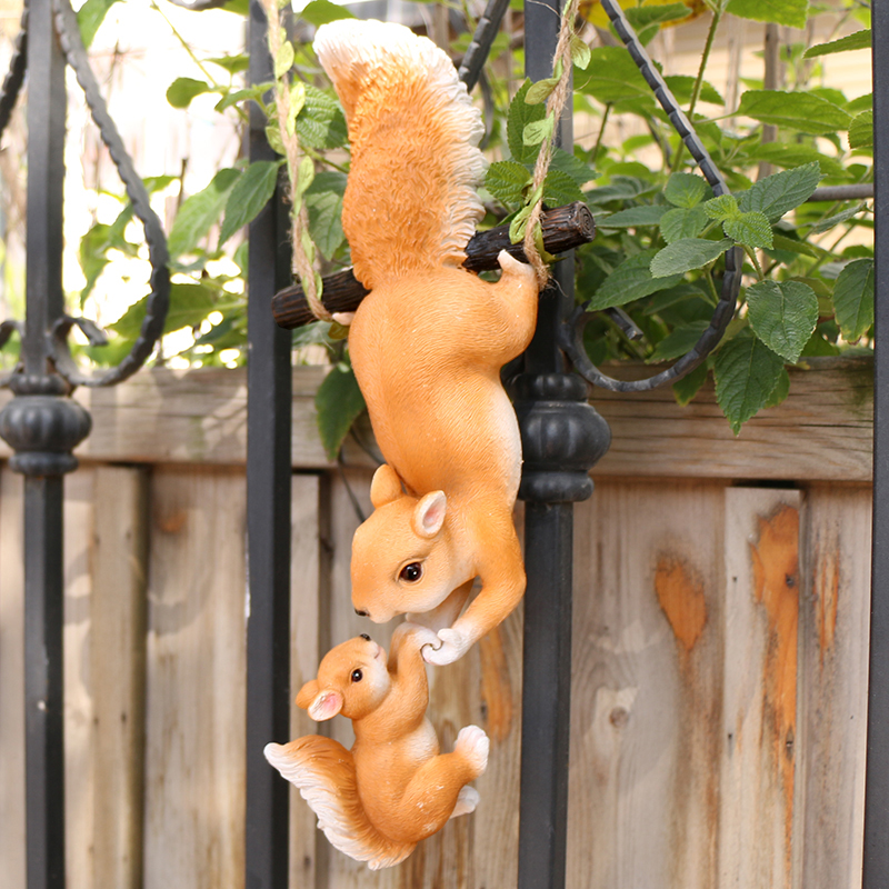 Resin Art Hanging - Mother Child Squirrel Resin Hanging Swing