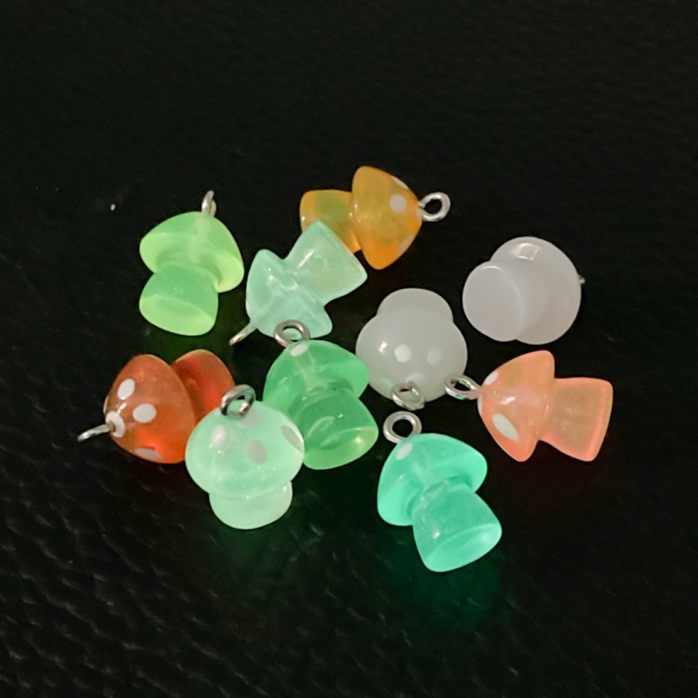 16pcs Luminous Mushroom Charms - Resin Art Jewelry Kit recension och pris